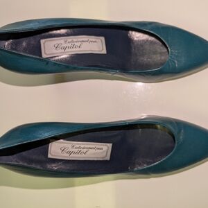 Gilardini teal women's heels size 40.5/10.5